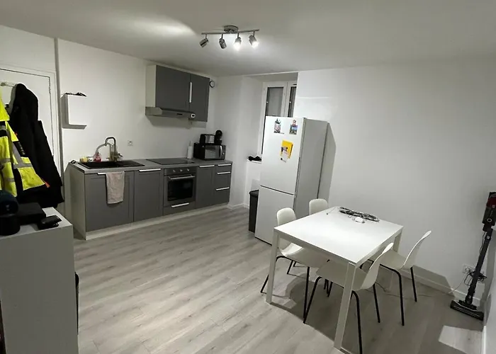 Cozy And Practical 2-bedroom Apartment